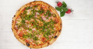 Pica Inferno. Picos, Siracusa. Pica Siracusa. Picerija Vilniuje. Pica Vilniuje. Pizza Vilnius. Pizzeria Vilnius. Pizza in Vilnius. Pizzeria in Vilnius. Napoli pizza in Vilnius. Neapolitan Pizza Vilnius